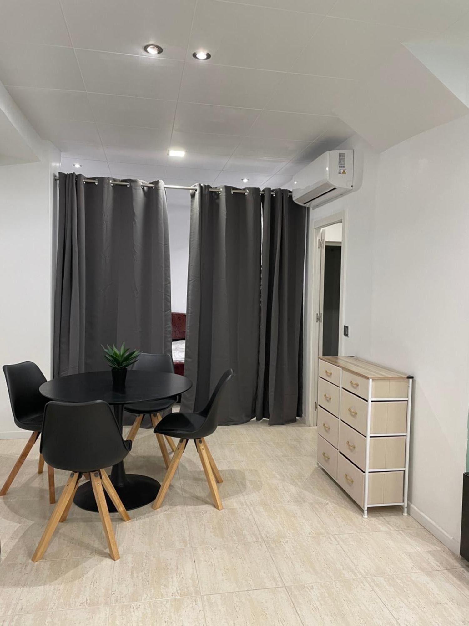 Studio Roses Plage Luaran gambar